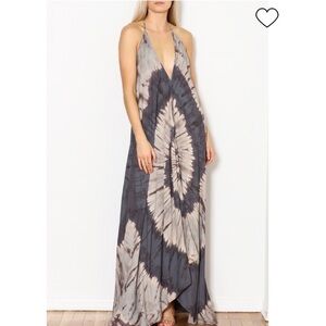 Elegant Tie-Dye Halter Maxi Dress